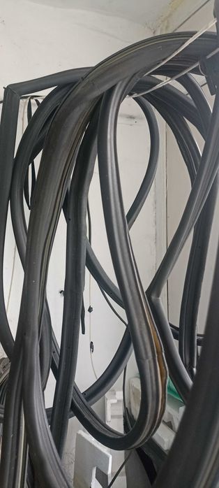 Уплотнители дверных проемов ауди 100 с3