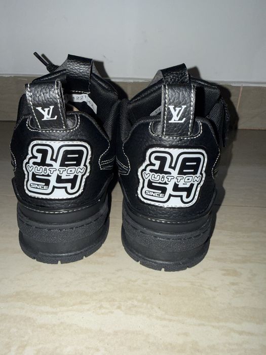 Lv Skate full negru