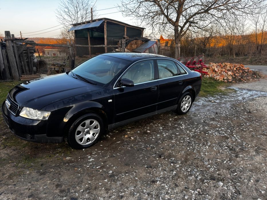Vând Audi A4 1.9 131 cp