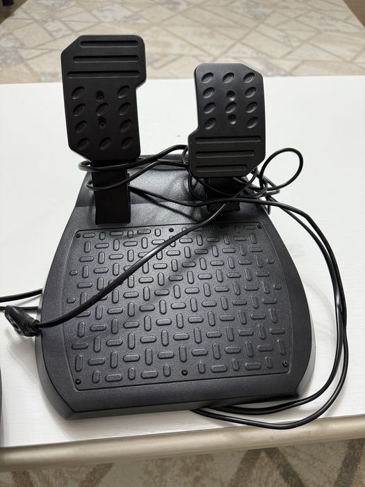 Продам руль Thrustmaster T150 Force Feedback