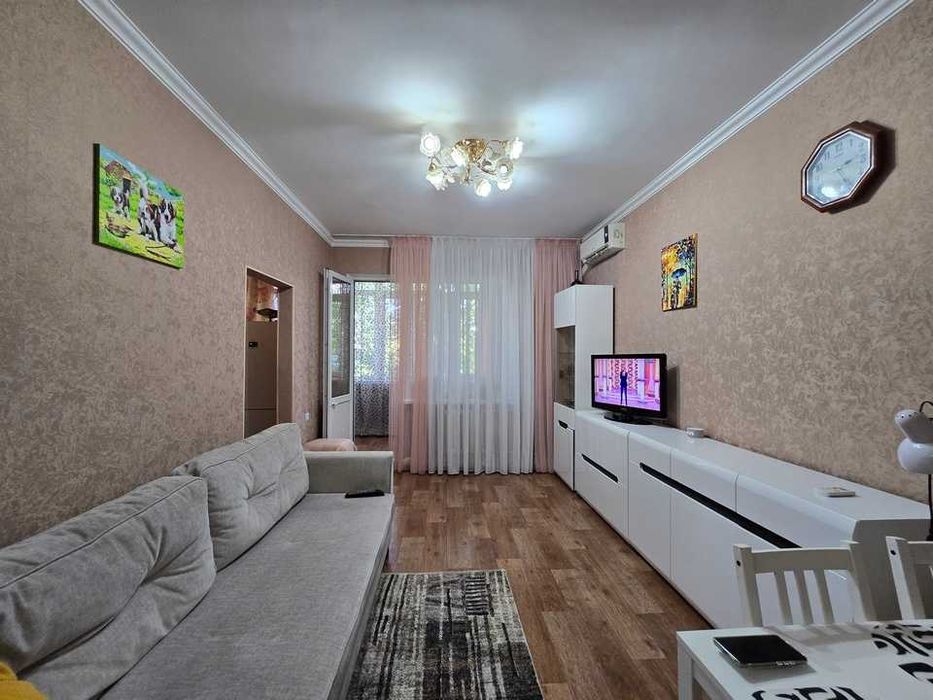Продам 1ком. квартиру Навои 316