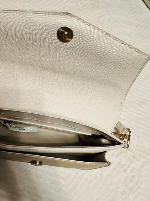 Geanta de umar Valentino