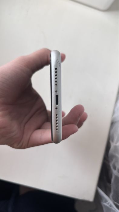 Айфон 11 Идеал.