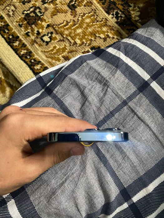 Iphone 13pro 128 talik 2ta sim kartalik hamma joyi rodnoy yomkost 75%