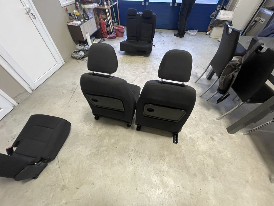 Комплект седалки за Volkswagen Golf Sportsvan