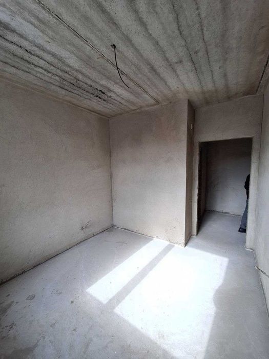 продам 2х комнатную квартиру