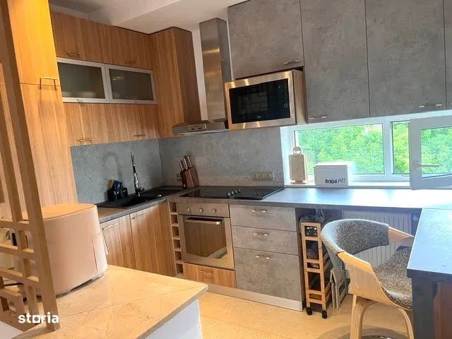 Duplex 2 camere | Calea Mosilor – Mihai Eminescu | Parcare | 75 mp