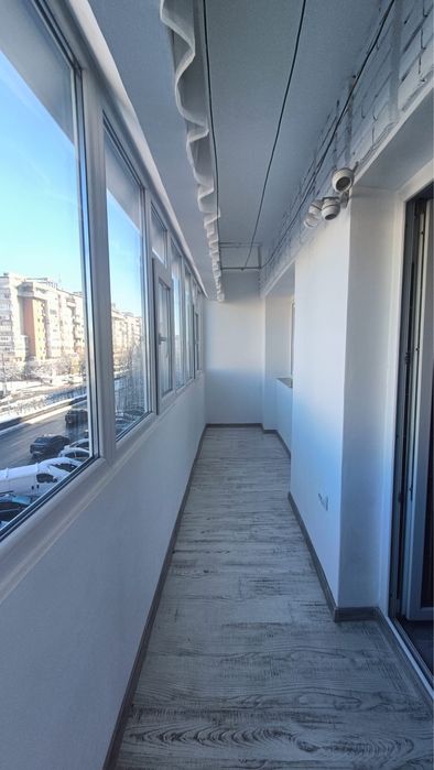 Inchiriez apartament 2 camere cu balcon