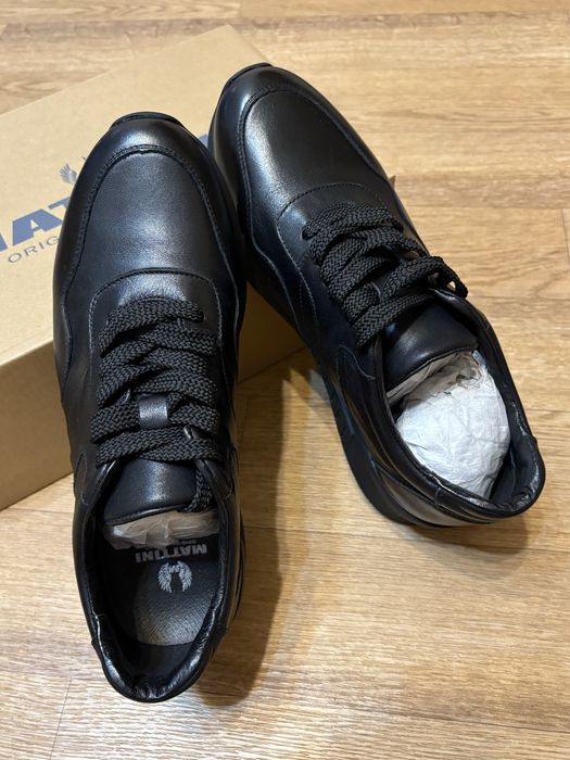 Кожанные кроссовки