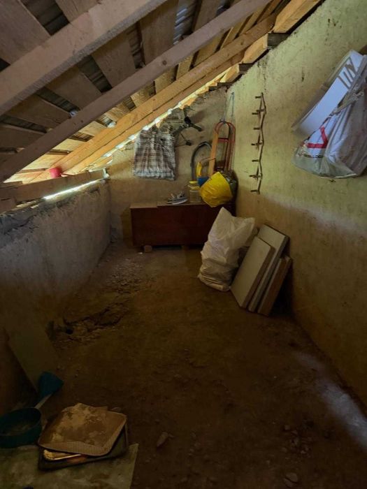 Vand casa batraneasca cu teren aferent de 855 in centru la Sarata