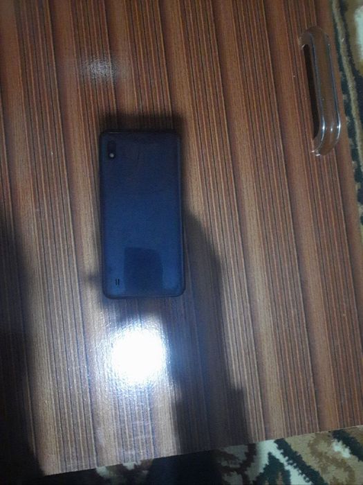 Samsung galaxy A10 Sotiladi.Hotirasi 32