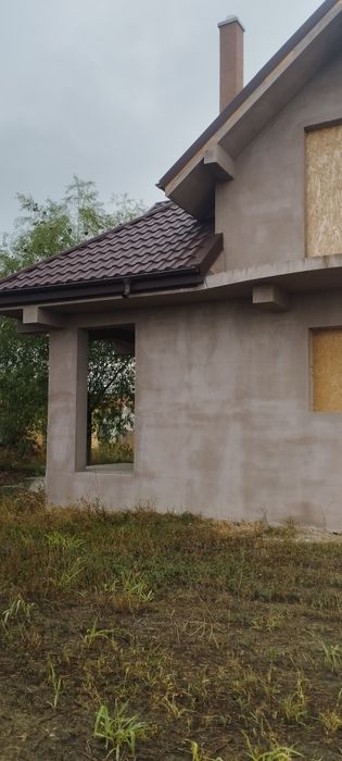 Casa la gri cu Teren Aferent
