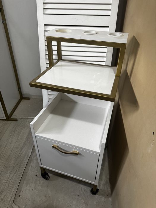 Продам помощник для салона