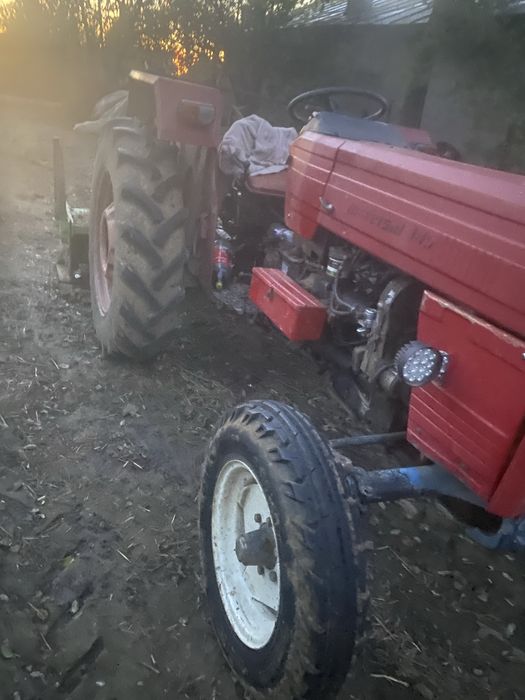 Tractor 445 utb universal