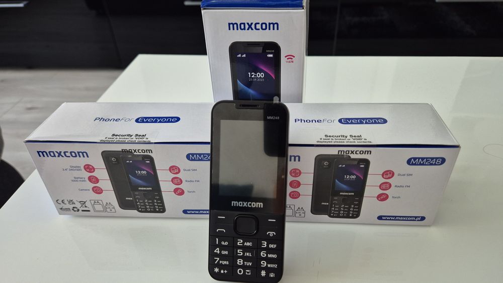 Telefon Mobil Maxcom MM248 4G Dual Sim Black