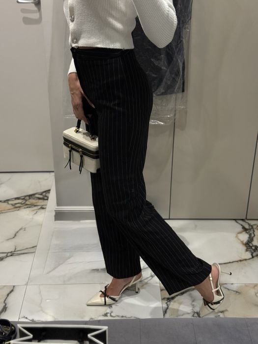 Панталон ZARA.