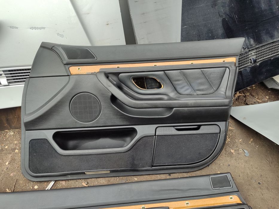 Продам. Привозные.  Дверные карты BMW E38 LONG.
