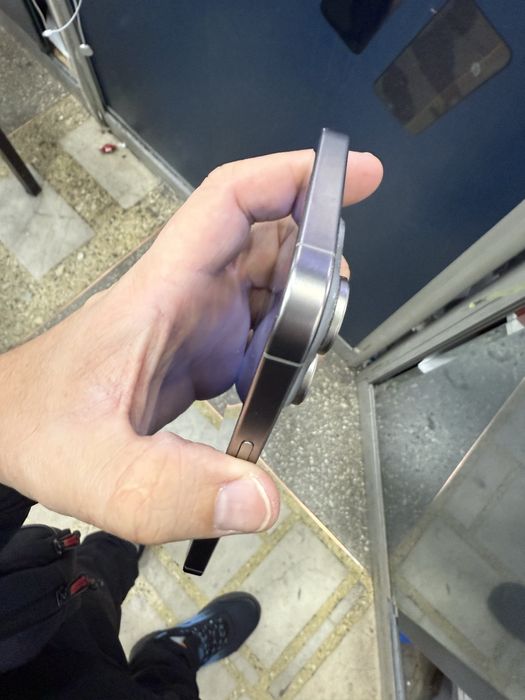 Iphone 15 pro max 512