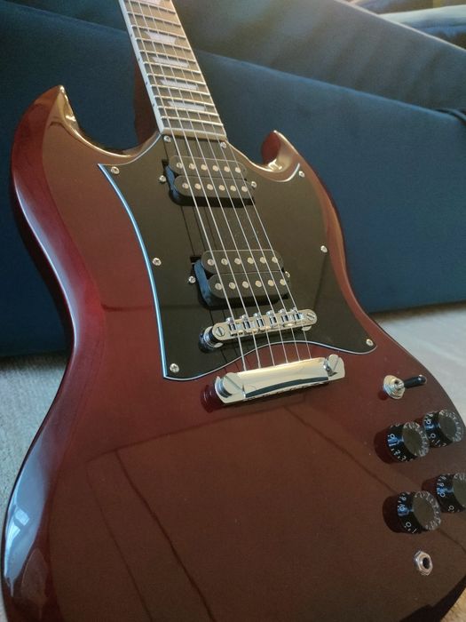 Rockst SG
Продам электрогитару Ro