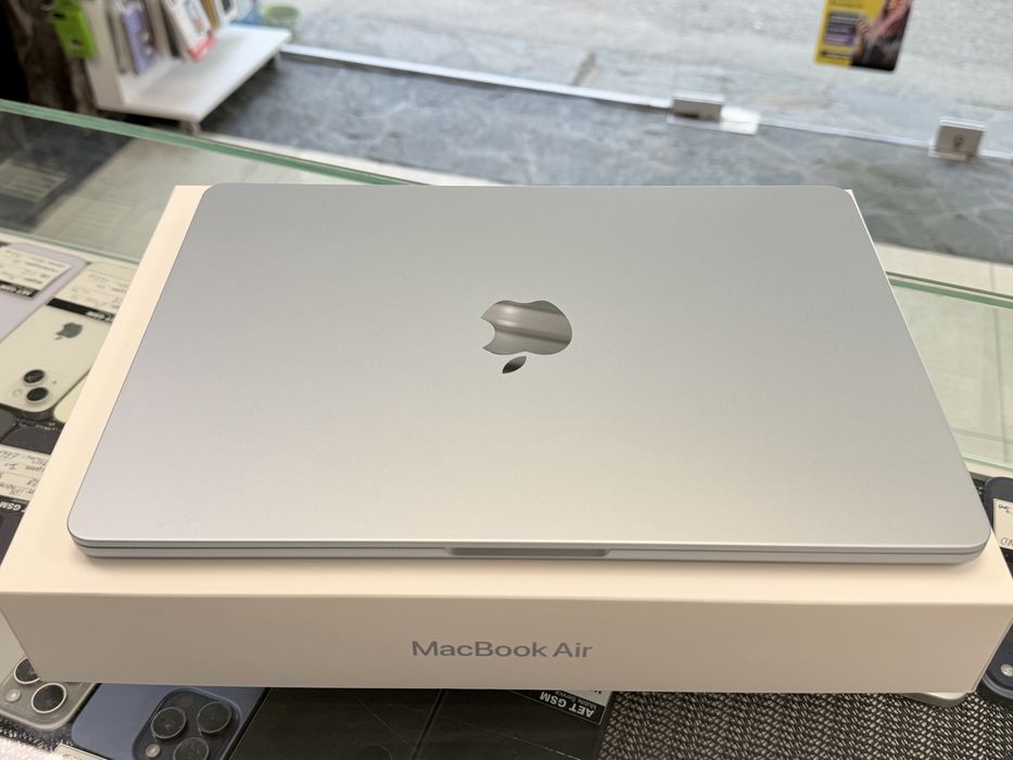 Apple Macbook Air M4 2025  512gb Ssd 16gb Ram — снимка 1