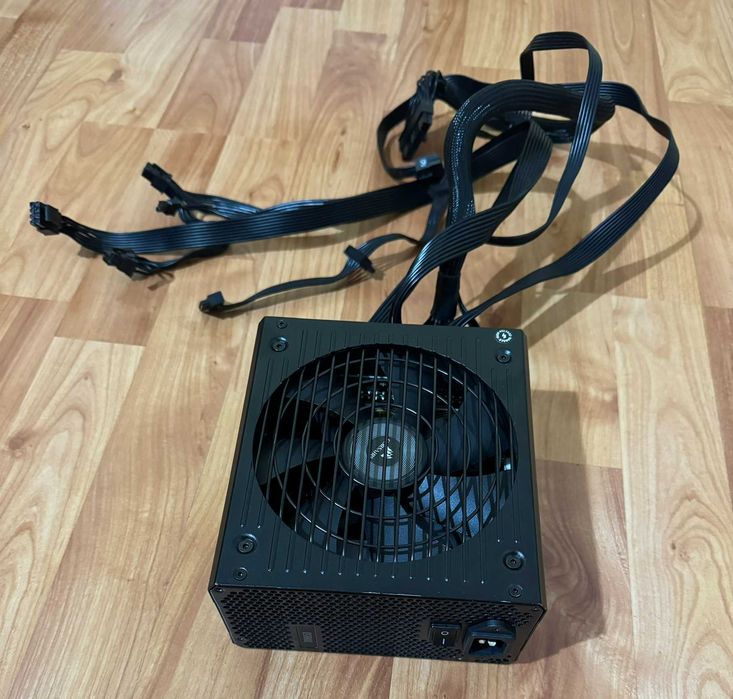 Модулно захранване 850w Corsair