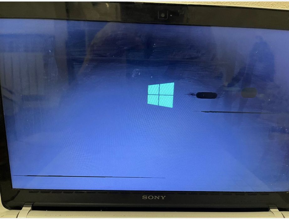 Ноутбук сатылады