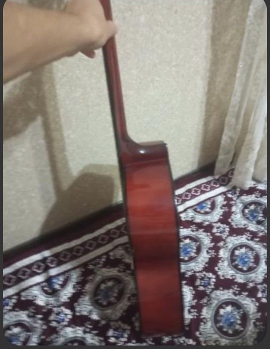 Klassik gitara sotiladi xolati ideal