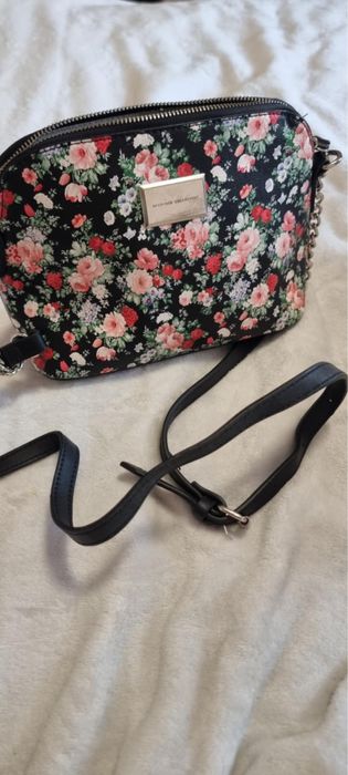 Чанти без забележки по 15 лв