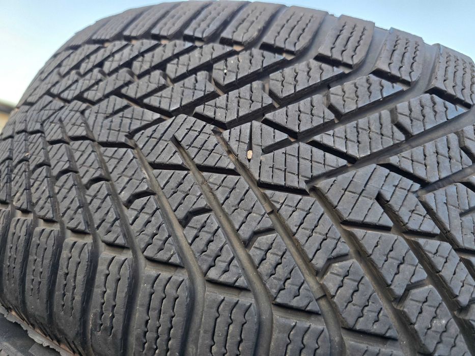 2бр Зимни гуми 235 55 17 - Pirelli