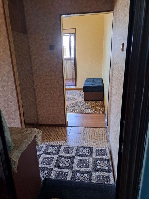 Продаётся 1 ком.квартира переделанная в 2х с балконом 2×6