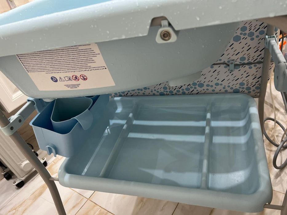 Ванночка для купания, пеленальный столик