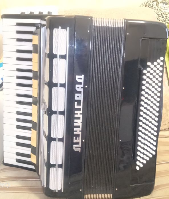 Продажа аккордеона
