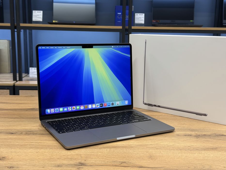 MacBook Air 13 2022 | M2, 8gb, 256gb, 13.6" | Ноутбук бизнес-класса