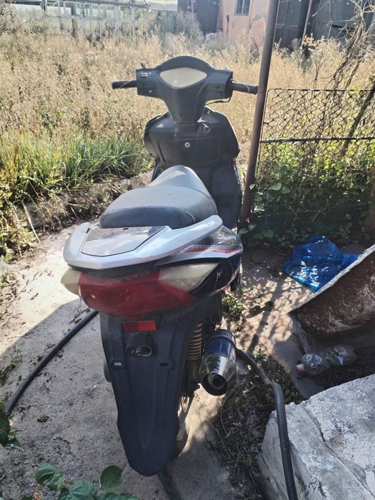 Скутер 150 кубов