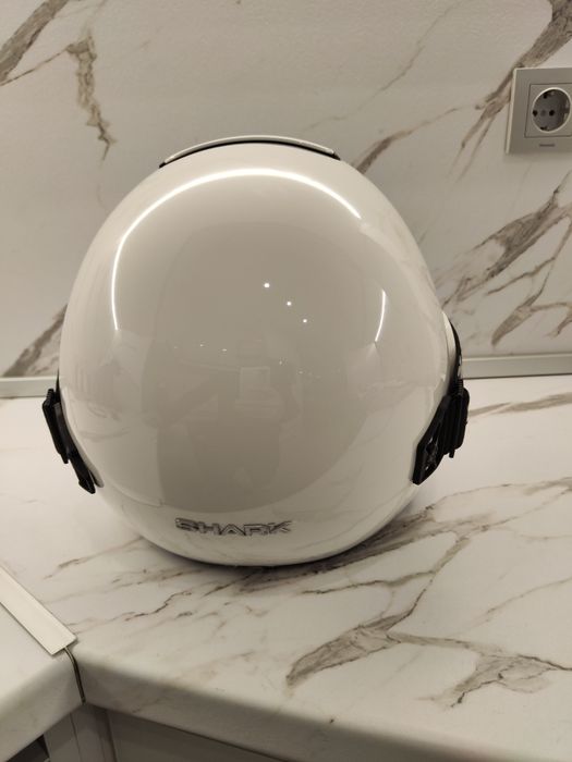 Каска Shark  размер L