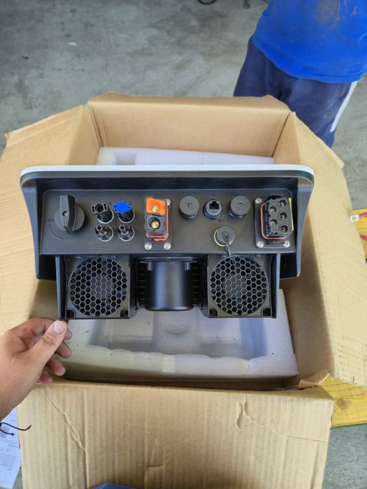Vand invertor nou