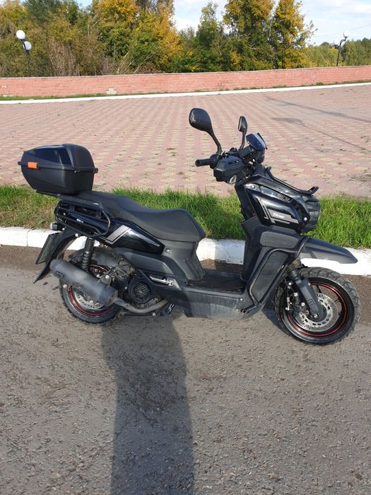 Продам скутер Tank