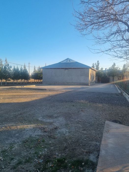 Uy sotiladi 8sotix Kadastr bor