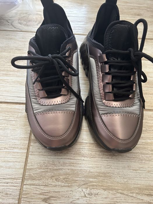 Дамски обувки