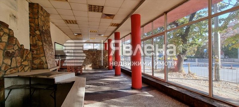 Продава се Магазин в Варна, Център - 176 кв.м за 1762 €/кв.м - Снимка #1