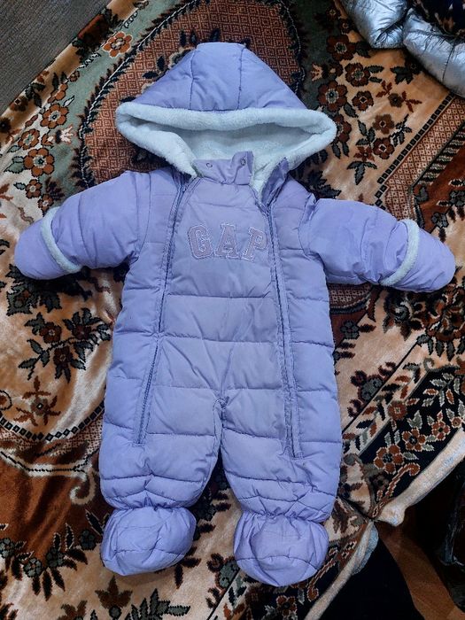 Продам зимние комбинезоны