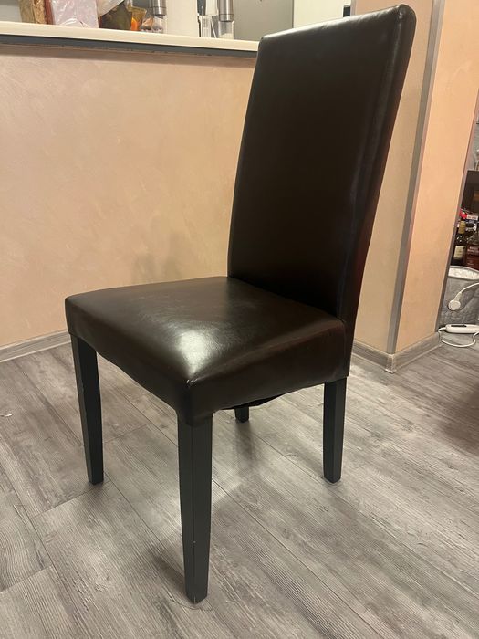 Трапезен стол 6 бр.