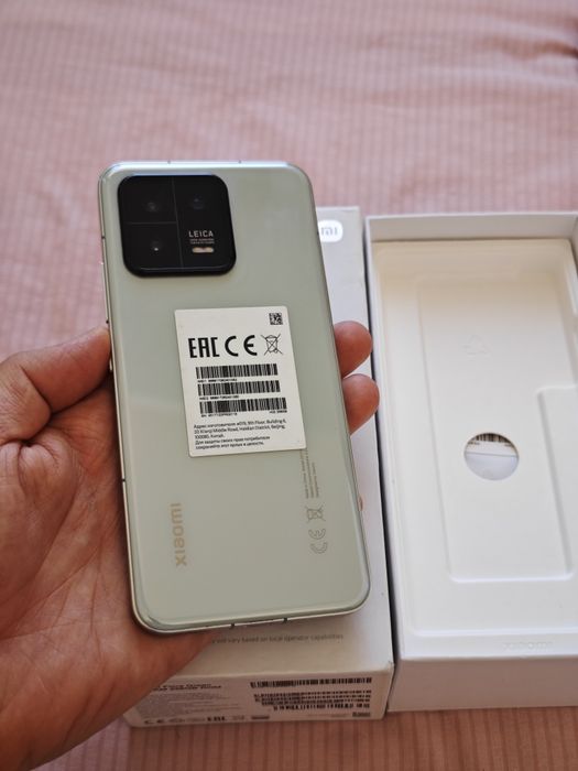 Xiaomi 13 256/12Gb идеальный