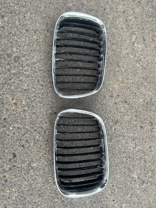 BMW e39 фары, крыло, молдинг, решетка.
