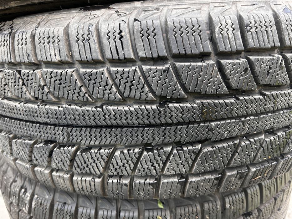 Резина 215/60 R16