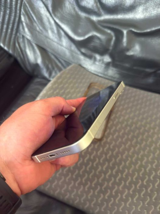 Apple iPhone 14 128 GB Starlight