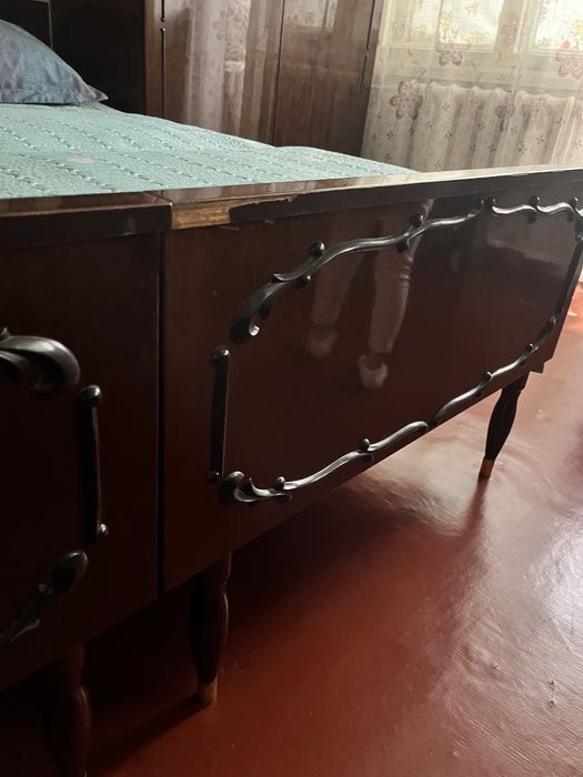 Кровать 2 штук, лакированный