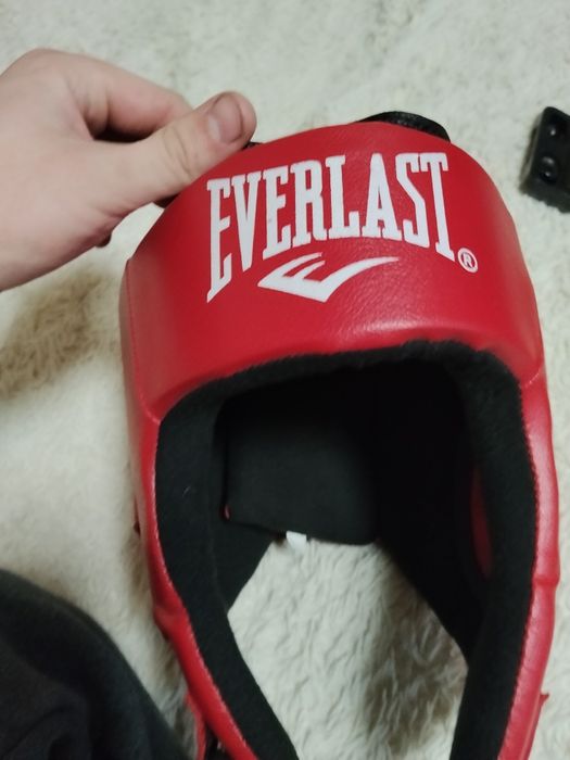 Продам шлем для бокса новыи́