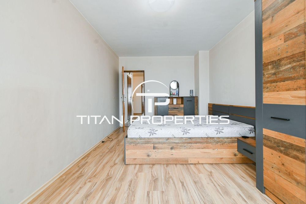Дава се под наем Тристаен апартамент в София, Изток - 80 кв.м за 817.53 € - Снимка #4
