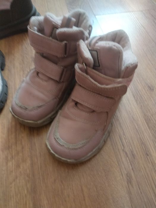 Продается детская обувь бу
